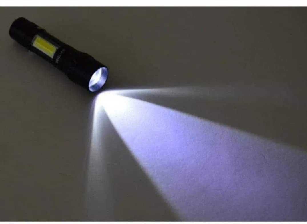 LED фенерче с акумулаторна батерия