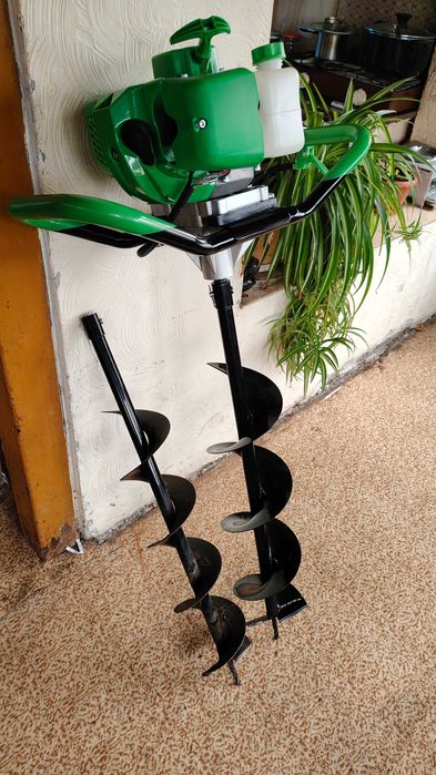 Пробивам дупки със бензинов свредел ! – идеално за: