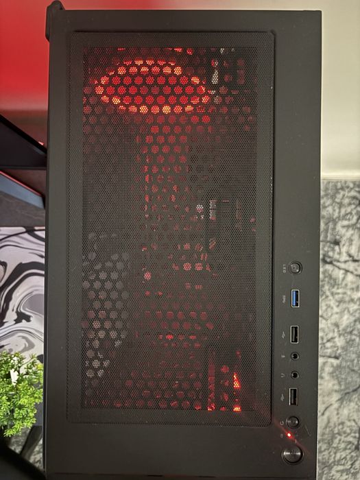 Pc Gaming i7, 16g RAM, Radeon RX si ecran Lg