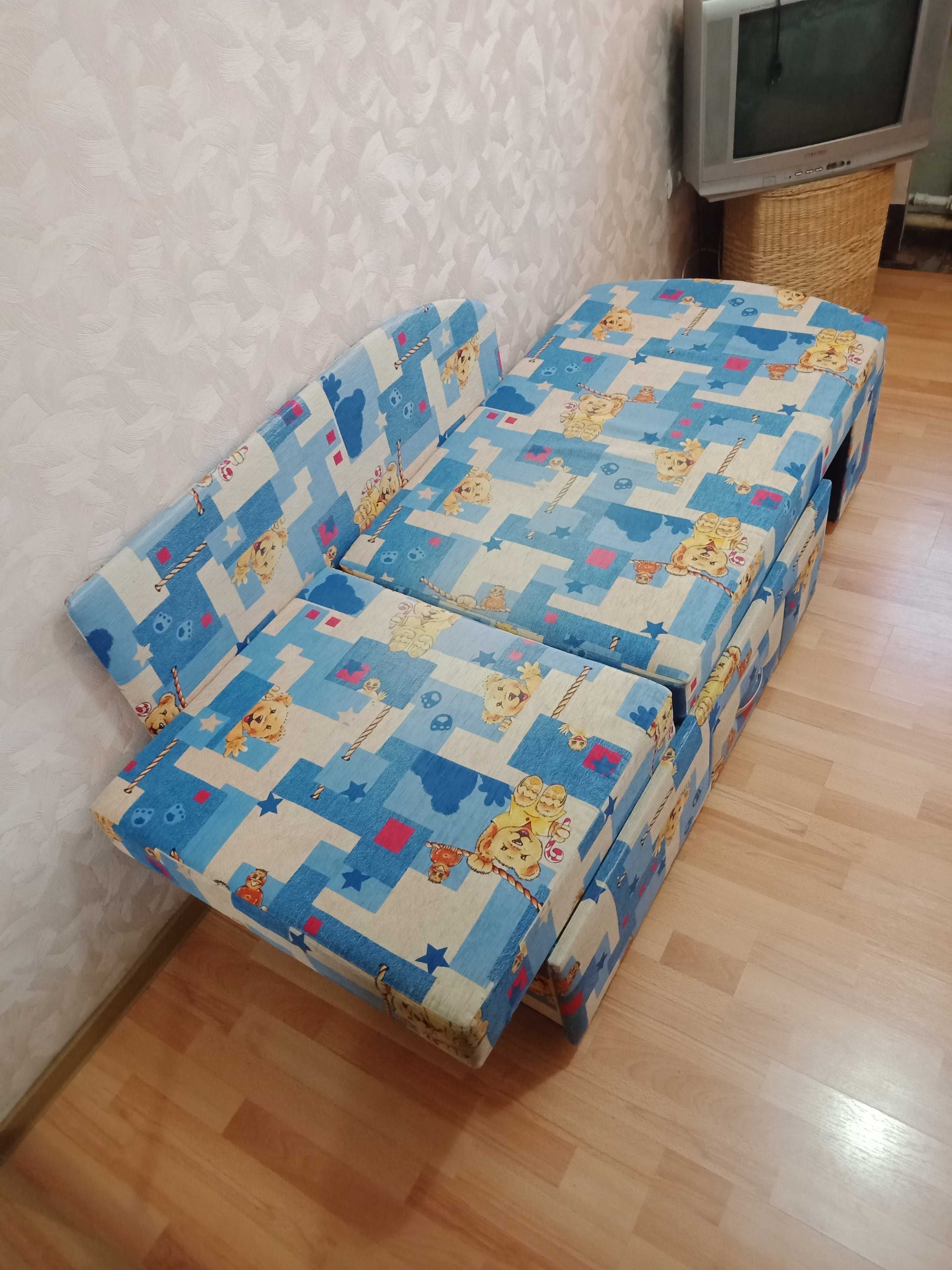 Продам диван кровать б/у