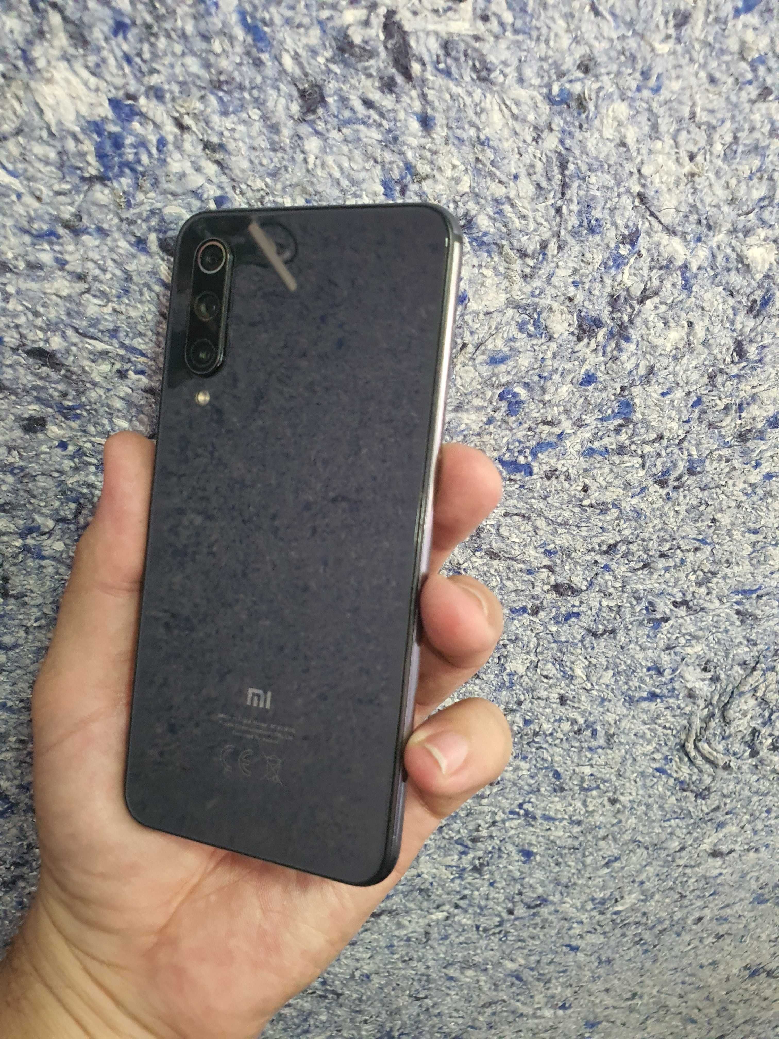 Xiaomi 9 se flagman sotiladi
