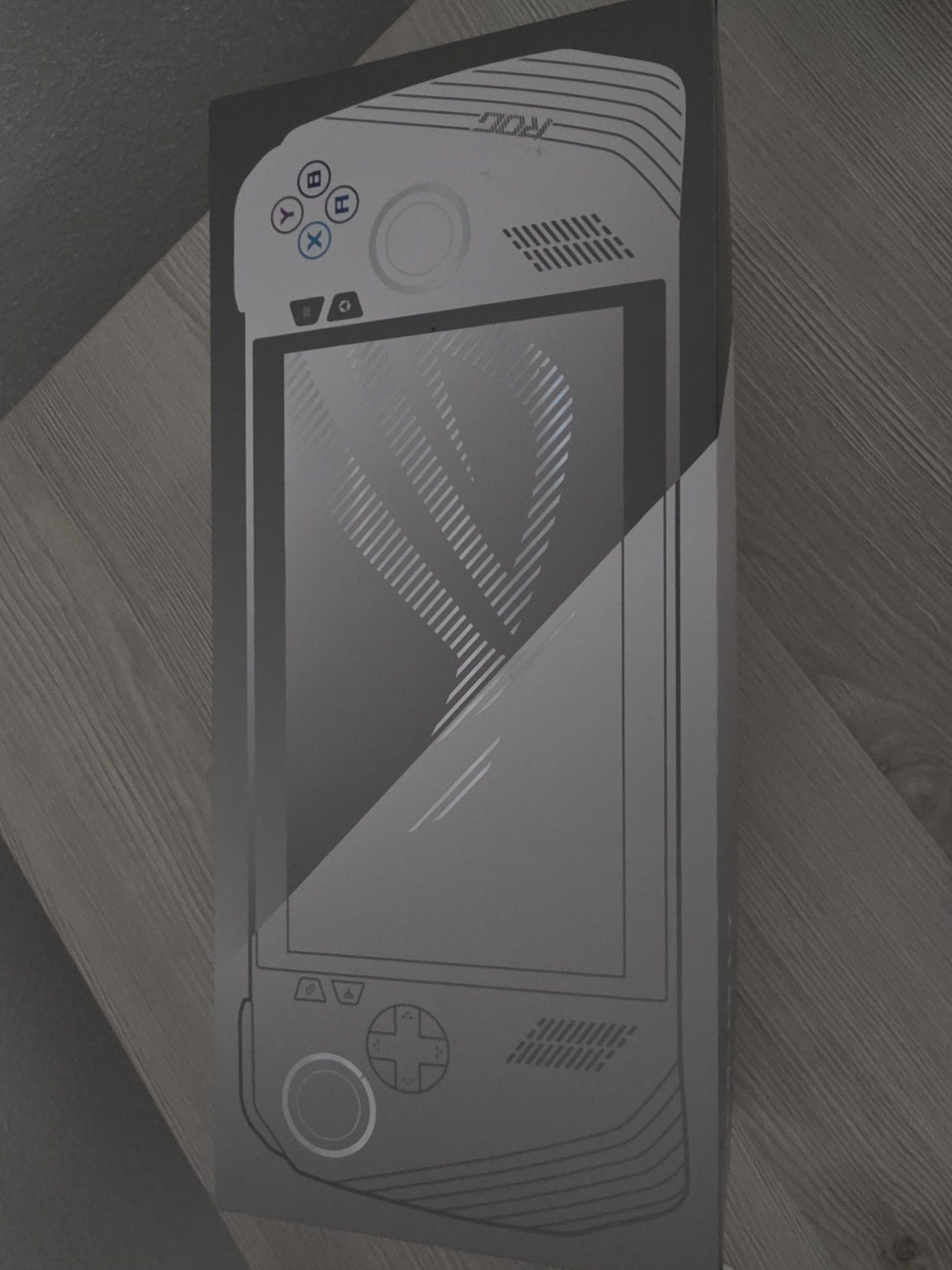 Asus Rog Ally Z1 Extreme + Travel Case