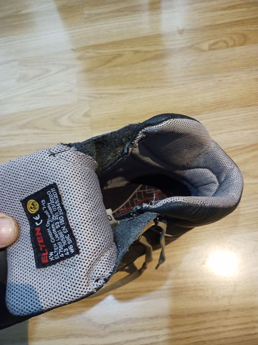 Bocanci de lucru Elten Nr 43 S3