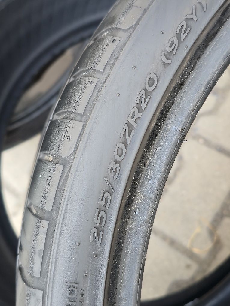 255 30 20 Hankook