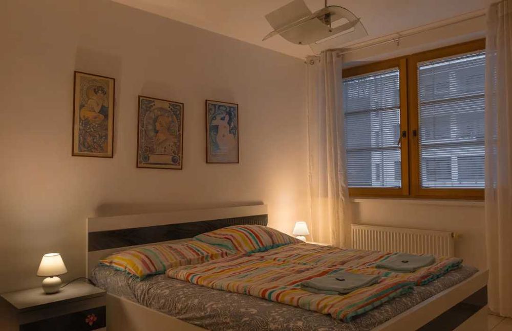 Дава се под наем Тристаен апартамент в Пловдив, Въстанически - 97 кв.м за 408 € - Снимка #3