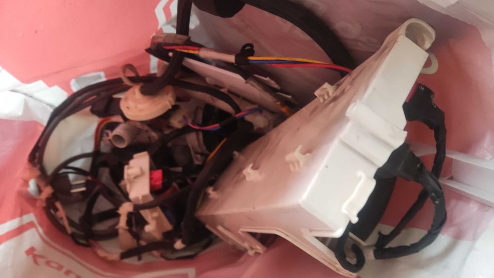 Пералня LG F4WN209S4E 9 кг на части