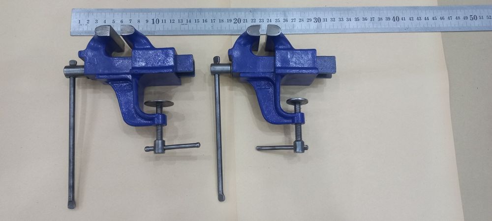 Тиски,отвёртки, лобзик,плашки