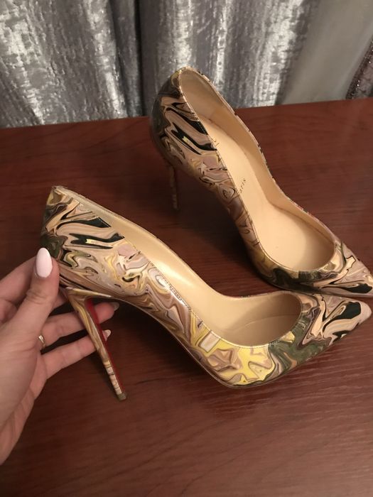 Продам туфли Christian Louboutin