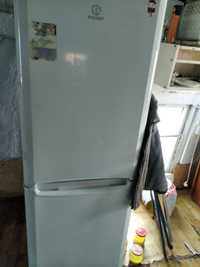 Холодильник  Индезит