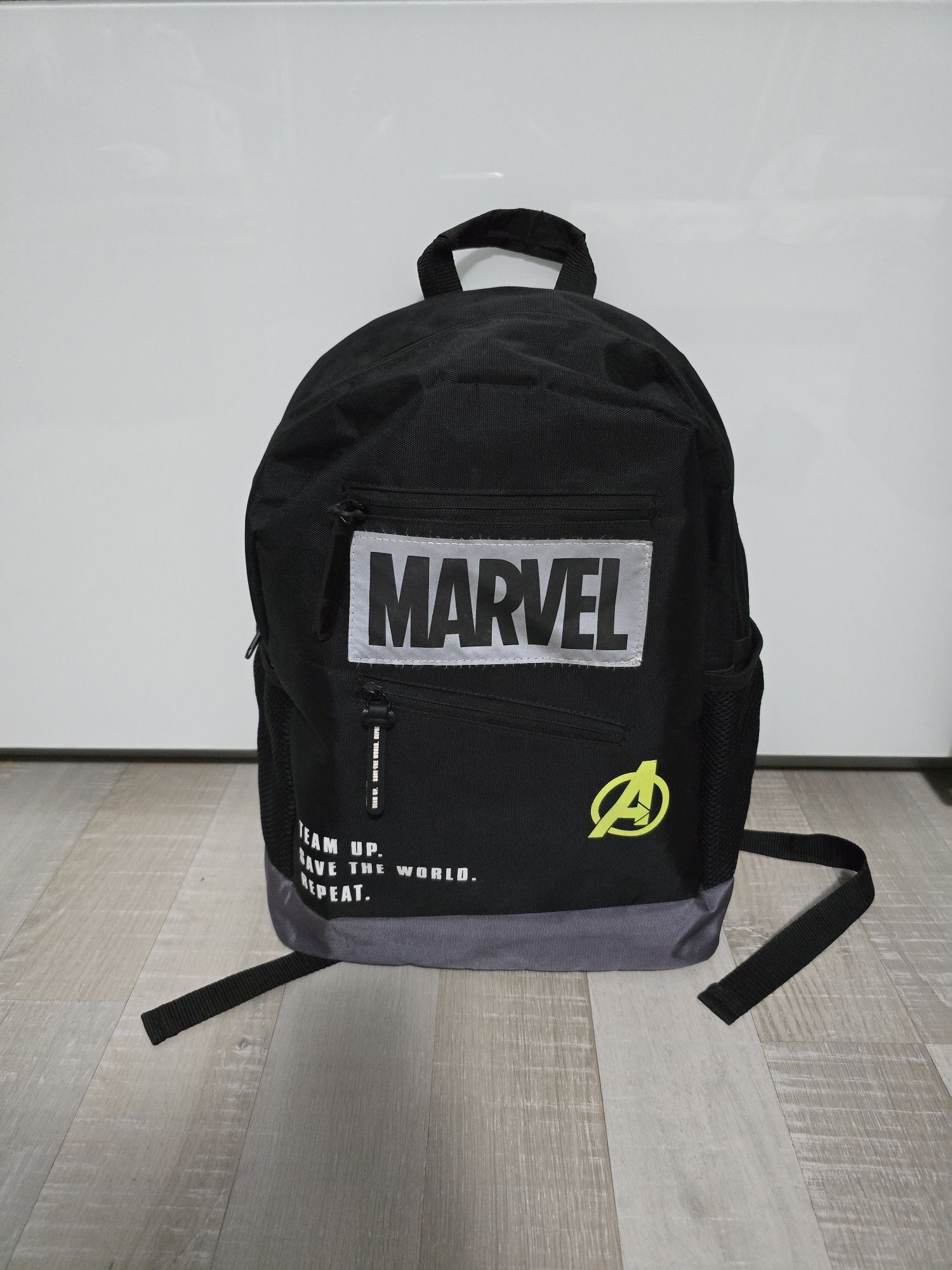 Раница Marvel и ученически несесер Herlitz
