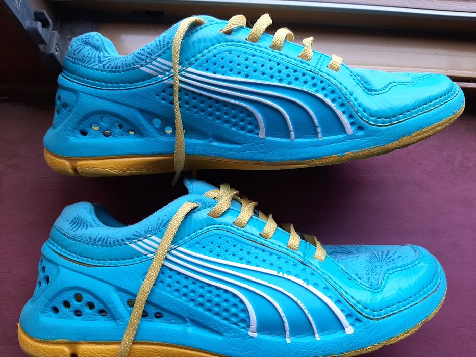 Adidasi Puma marime 36