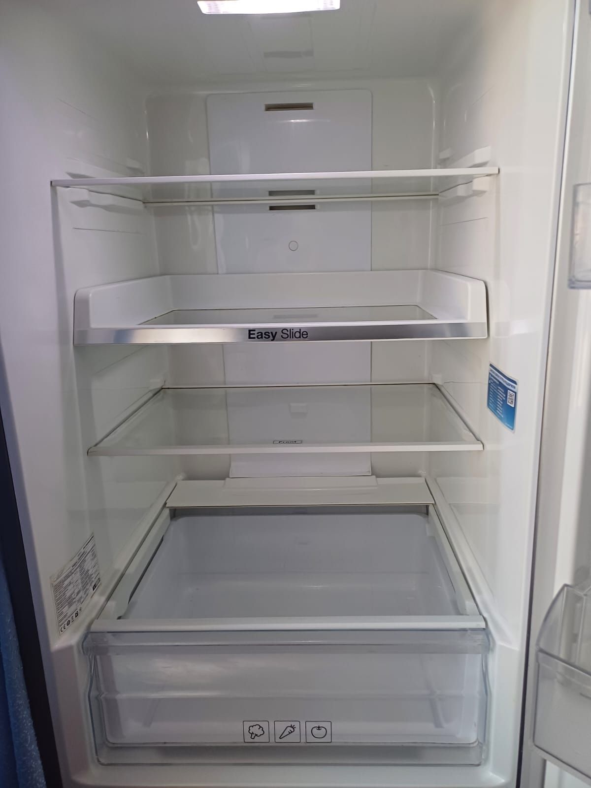 Продам срочно холодильник Samsung