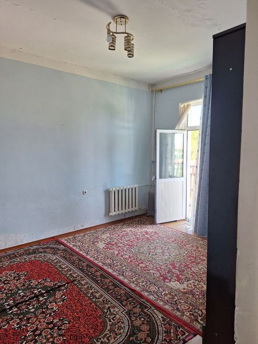 Здравствуйте, сдаю 2х комнатную квартиру в аренду в городе Чирчик.