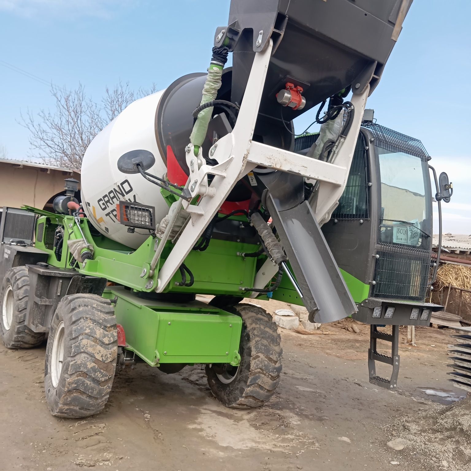 Karmiks beton quyish xizmati styashka fundament quyamiz Payariq Jomboy