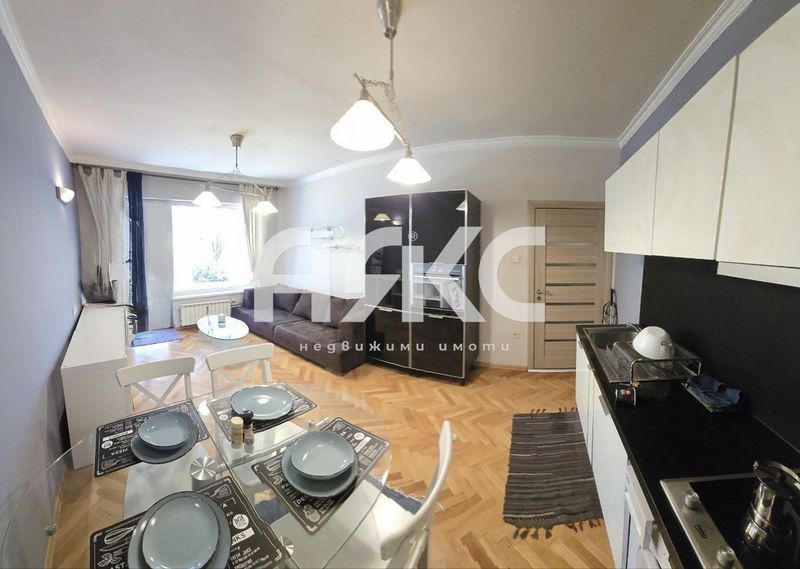 Тристаен уютно обзаведен апартамент в кв. Гео Милев