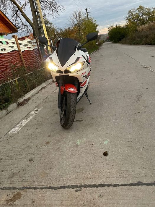 Vand Yamaha R6.