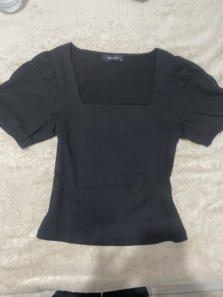 y2k crop top leopard print тениски размери M и S
