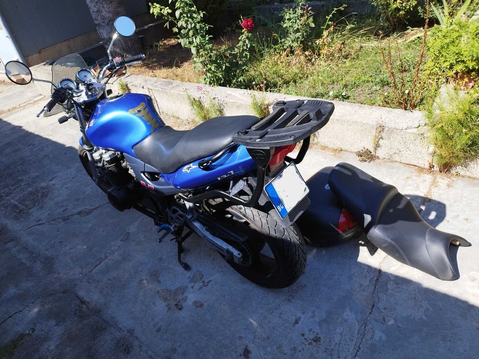 Kawasaki ZR 750 F - най-добрият мотор