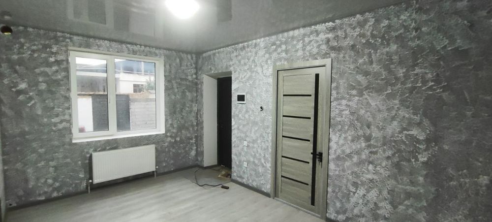 Эски Шуро Бозор Енги Катедж