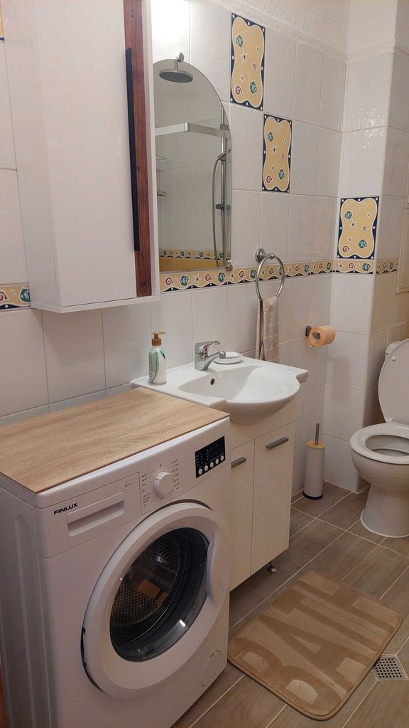 Дава се под наем Тристаен апартамент в София, Яворов - 100 кв.м за 612 € - Снимка #7