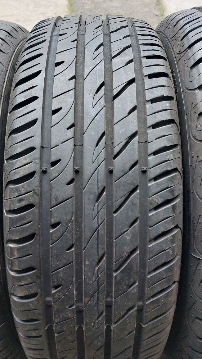 Гуми 215/60/17 Esa Tecar Spirit Pro 4 броя