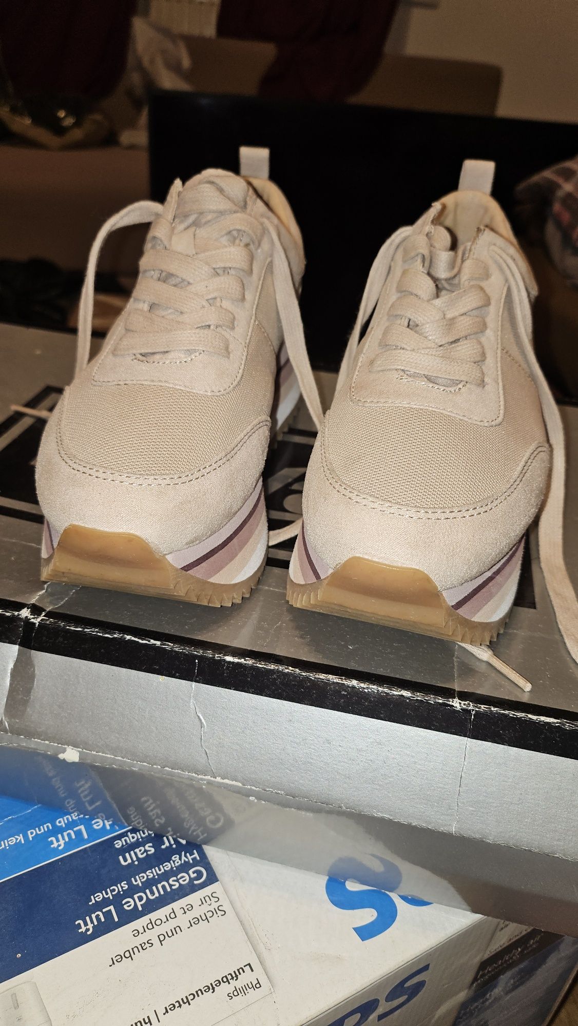 Adidasi zara mar. 38