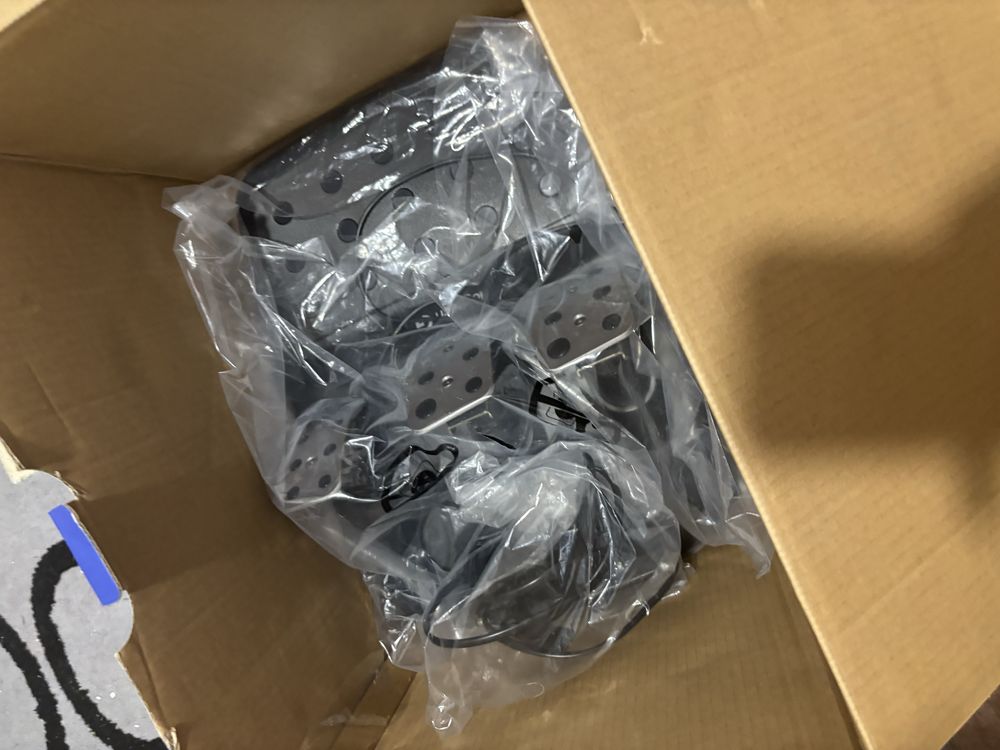 Продавам G29 Като нов