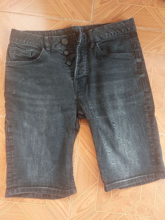 Blugi scurti barbati