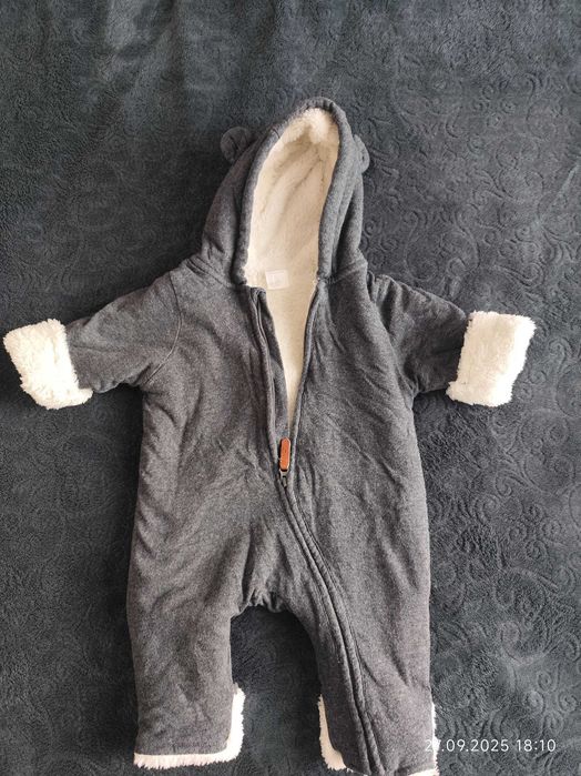 Космонавт за новородено бебе