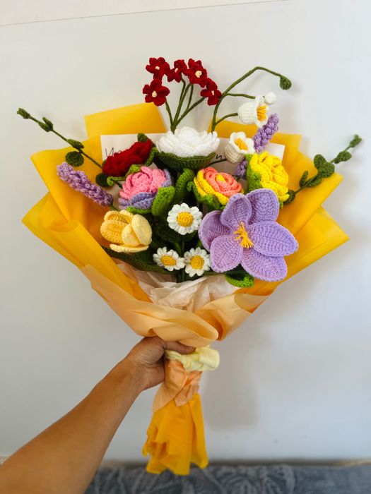 Buchet de flori handmade