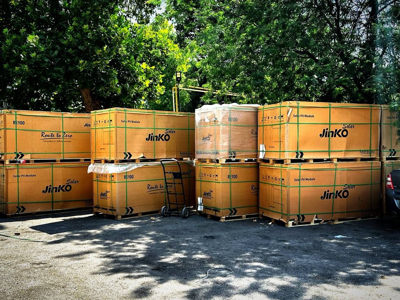 Jinko panellar 720W, 615W, 590W