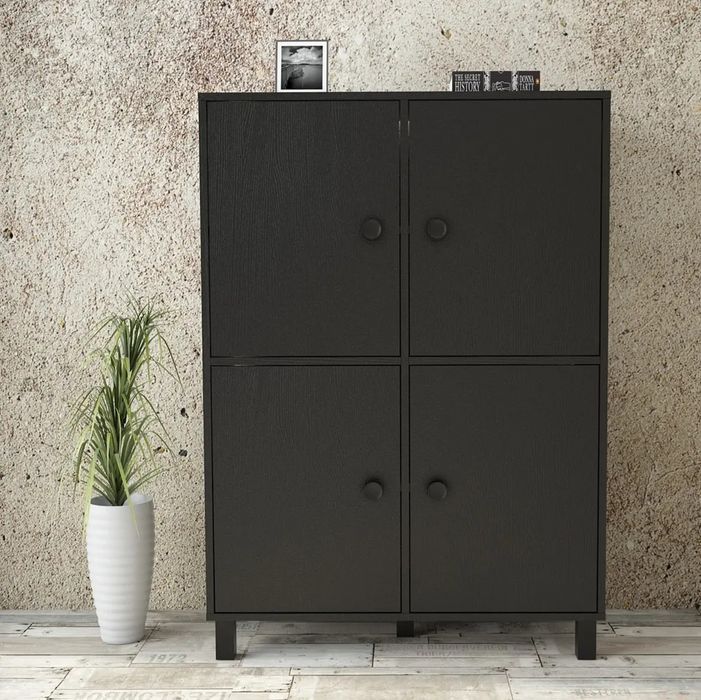 Қарапайым үлгідегі шкаф. Тапсырыспен жасалады