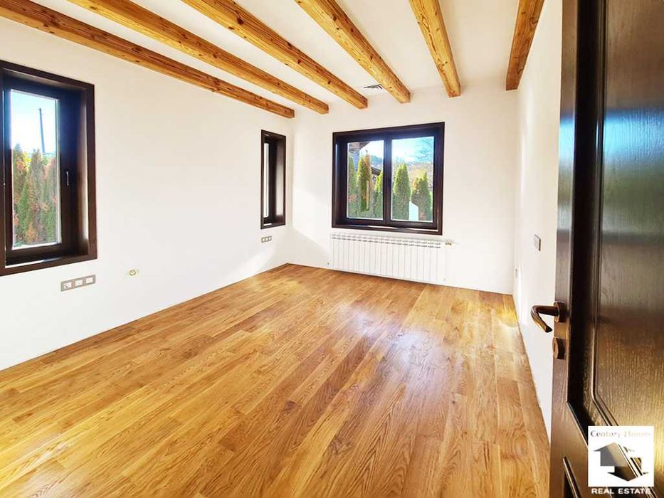 125186 Новопостроена къща с панорамна гледка в с. Средни колиби