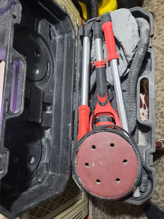 Срочно уступлю шлифовальная машина для стен жираф