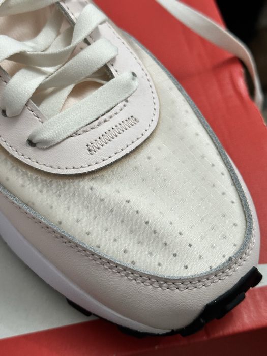 Adidasi Nike Waffle One