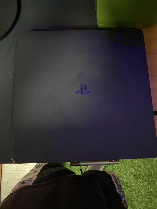 Vand ps 4 plus jocuri