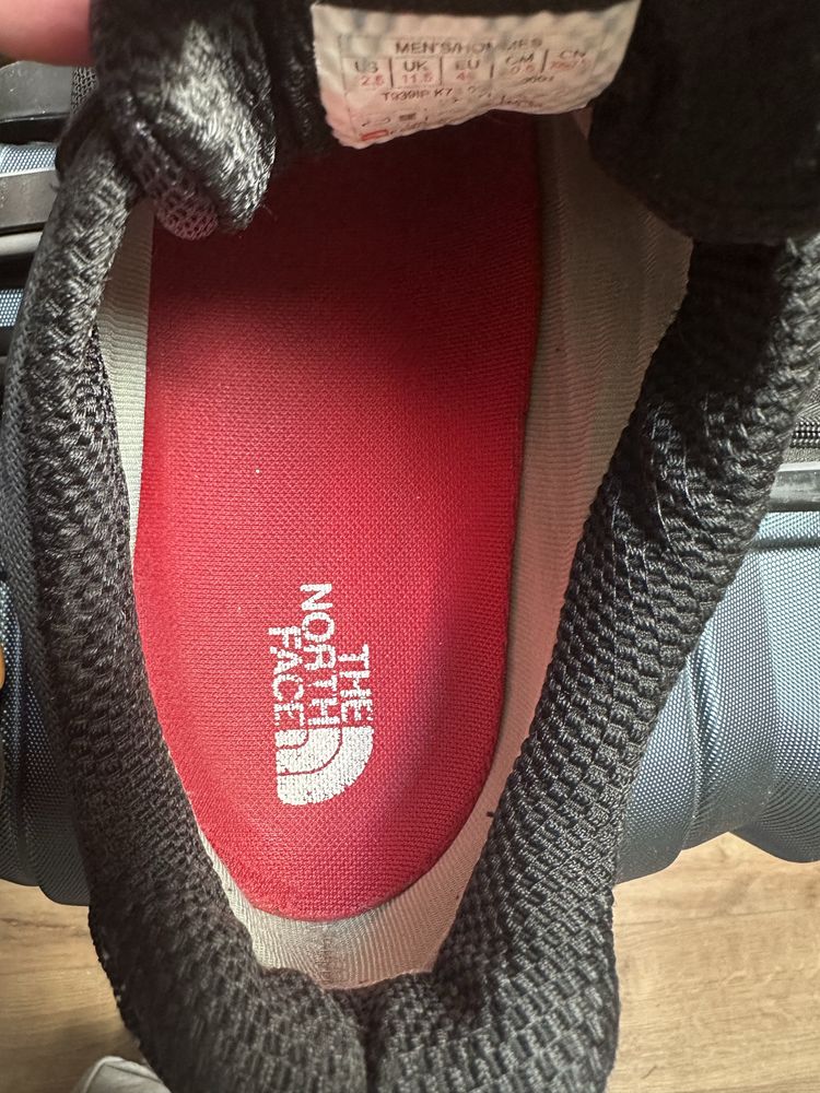 Маратонки The North Face, номер 46