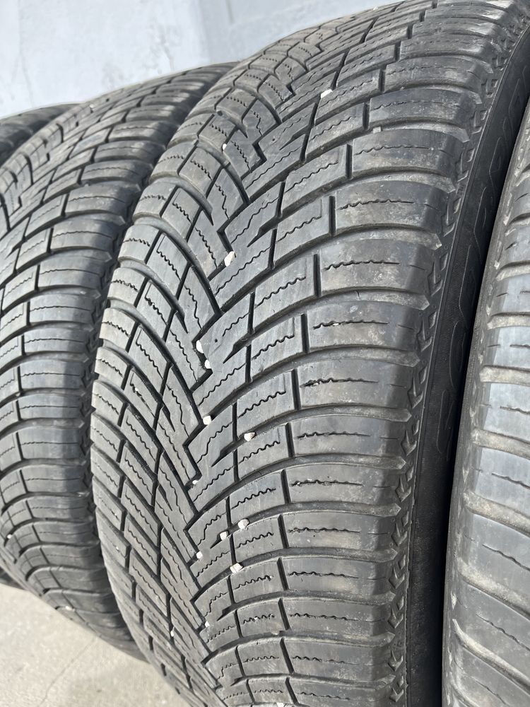 4 бр. всесезонни гуми 235/50/19 и 255/45/19 Pirelli DOT 4021 5,5-6 mm