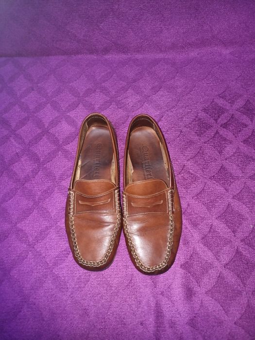 Vind mocasini piele