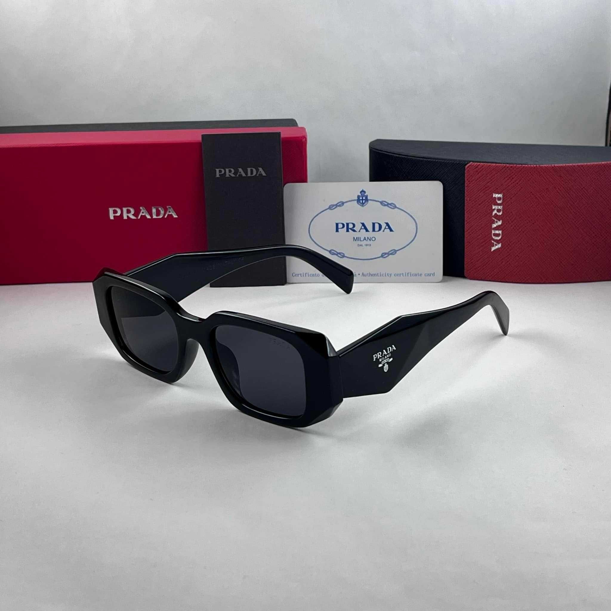 Слънчеви очила Prada Sunglasses Правоъгълни Черни Прада УВ400 защита