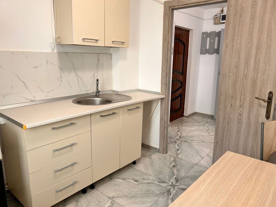Decomandat BRAZDA/etaj 1/centrala/renovat 2024