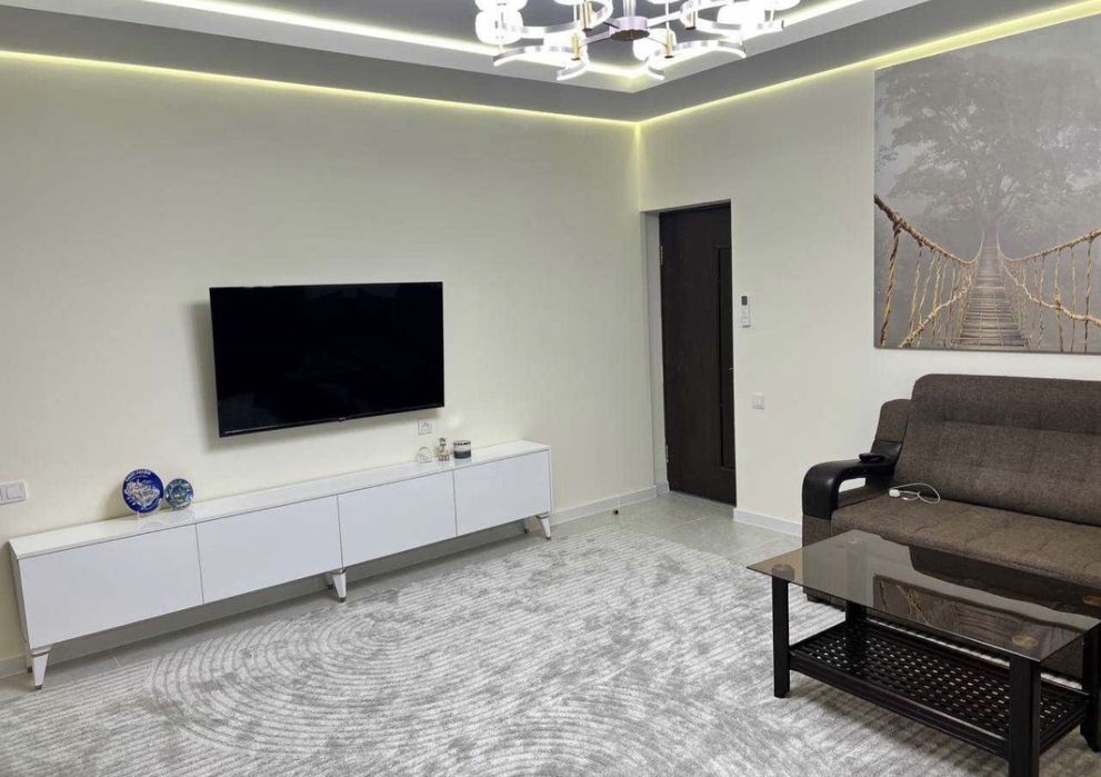 Метро БИЙ 2х комнатная квартира