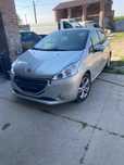 Peugeot 208  1.2 benzină manual. euro6