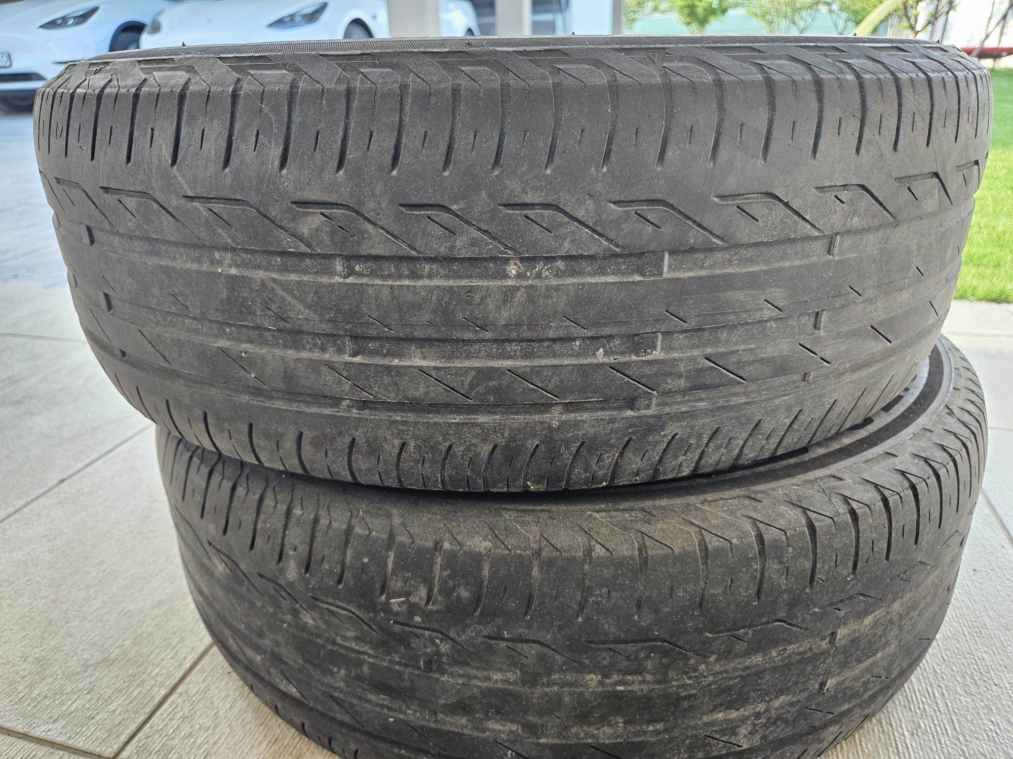 Vând cauciucuri Bridgestone 205/66/R15 vară