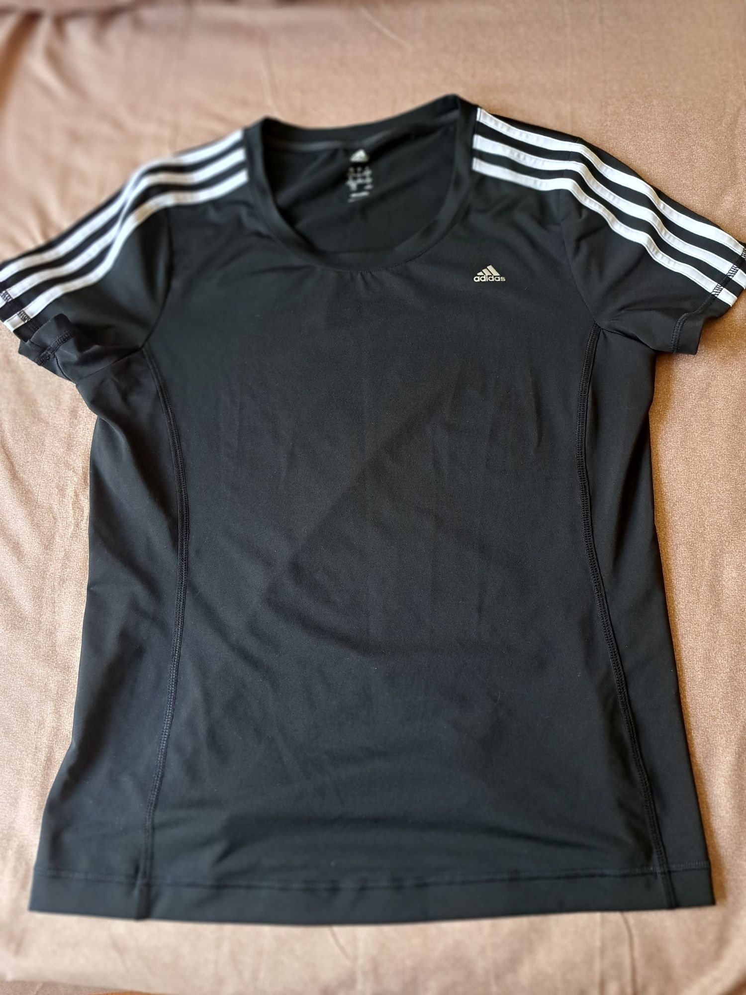 tricou adidas nou