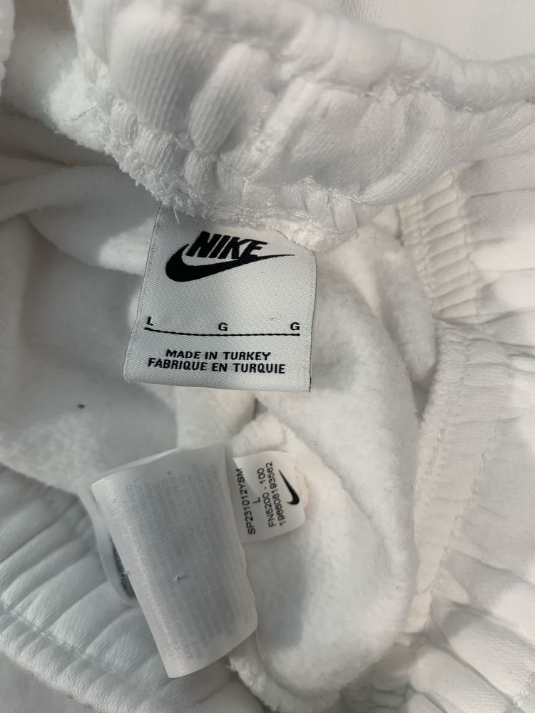 НОВО Nike Tech Fleece долнища S M L