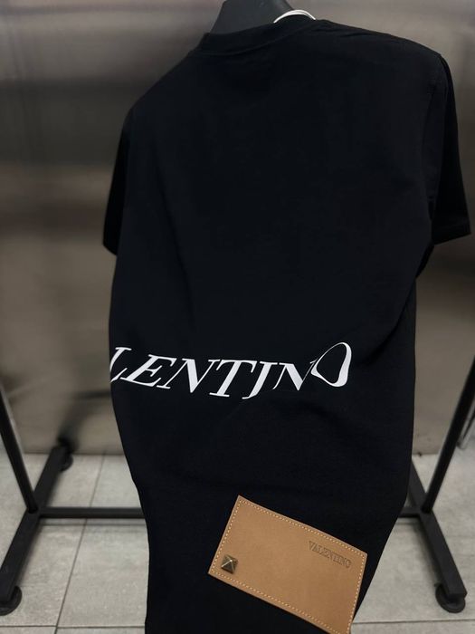 Valentino тениски в черно и бяло