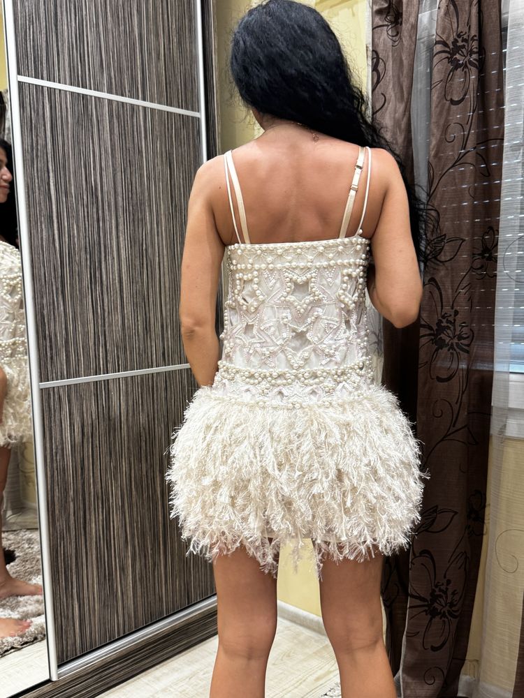 Рокля марка Asos