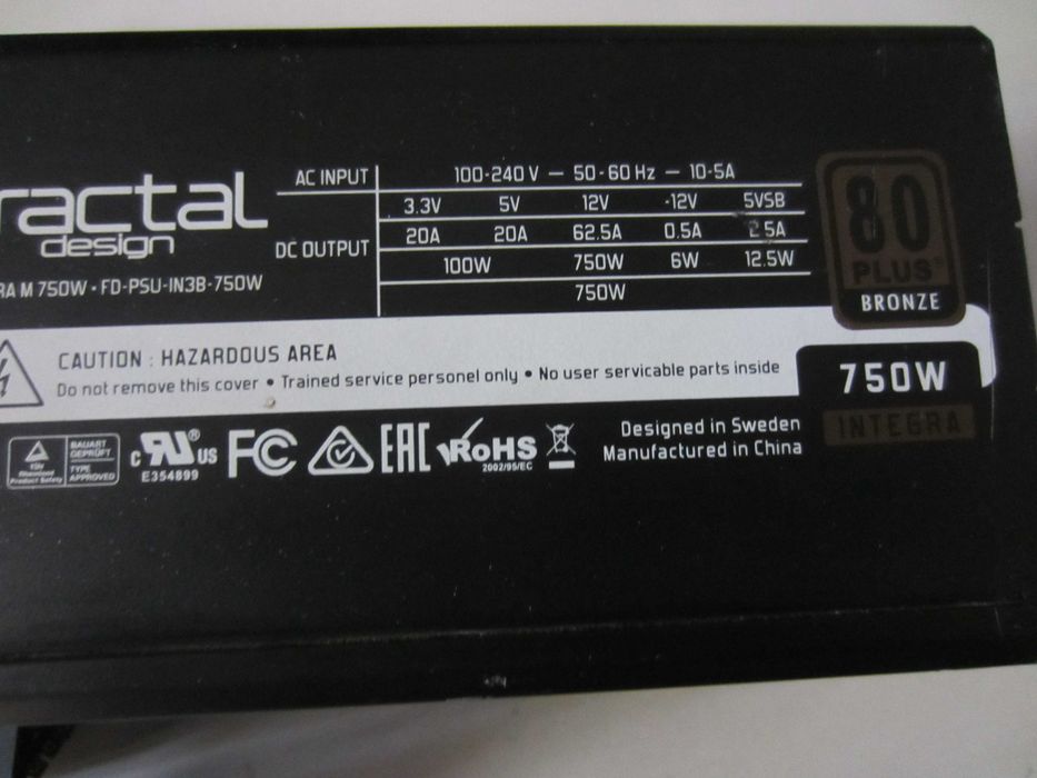 Fractal Design 750W 80PLUS BRONZE  полумодулно