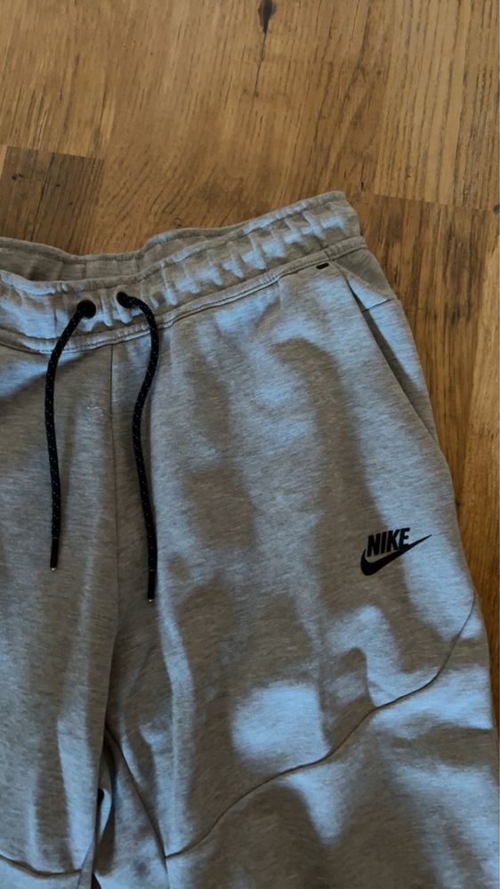 Nike Tech Fleece Pantaloni